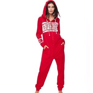 VICTORIAS SECRET PINK CHRISTMAS LOUNGE JOGGERS JUMPSUIT IN RED SNOWFLAKE SZ XS
